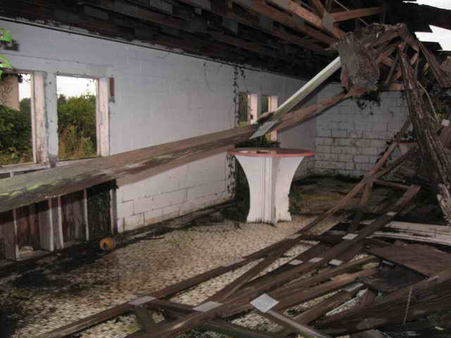 Galion 3 Drive-In - 2010 Photo (newer photo)